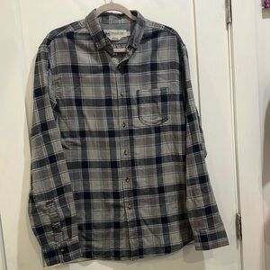 Men's size large Windriver Plaid Shirt - dark blue and Gray